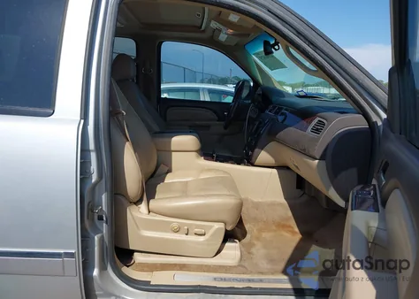 2011 GMC Yukon Denali z USA, uszkodzony, nr VIN 1GKS2EEF3BR186813